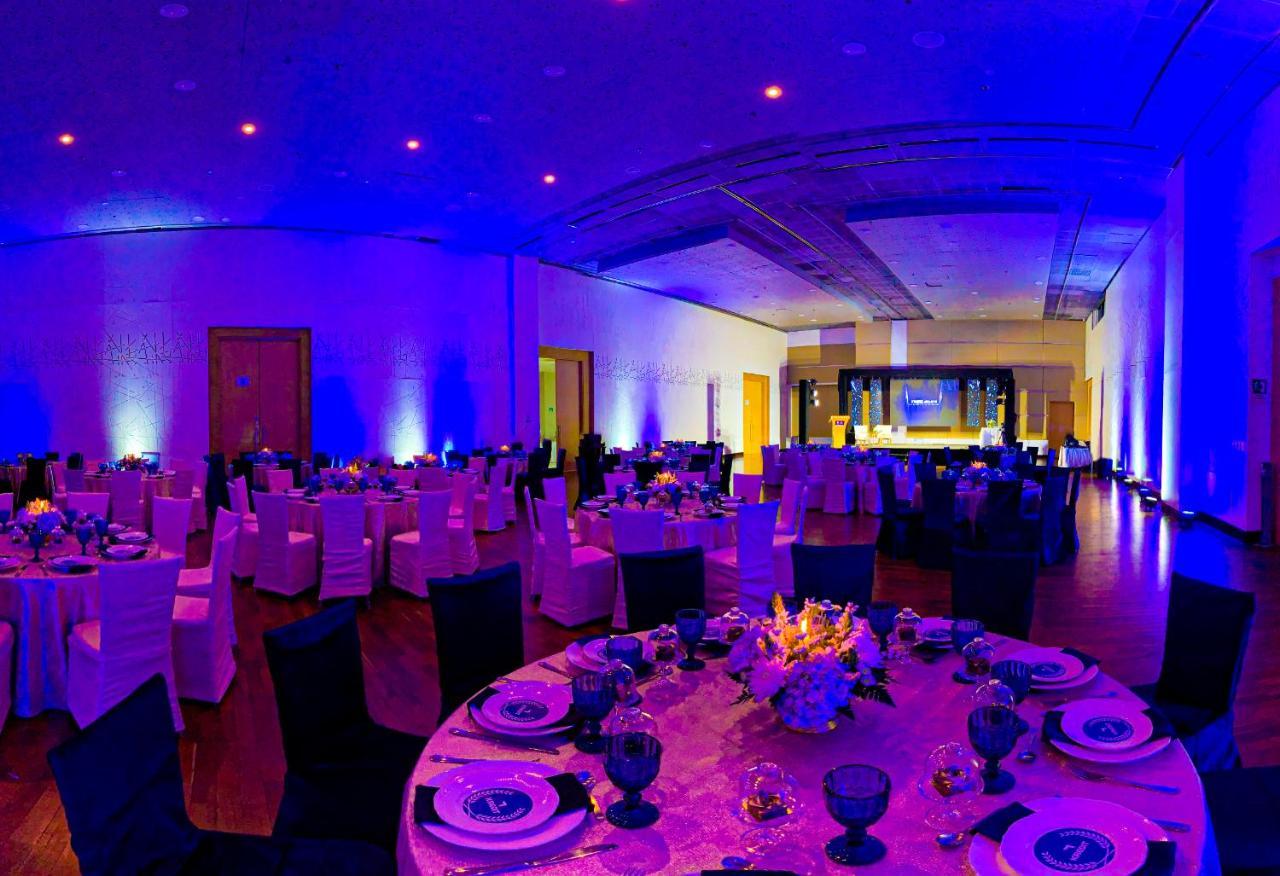Hotel Dann Carlton Barranquilla Y Centro De Convenciones Екстериор снимка The interior of the gallery