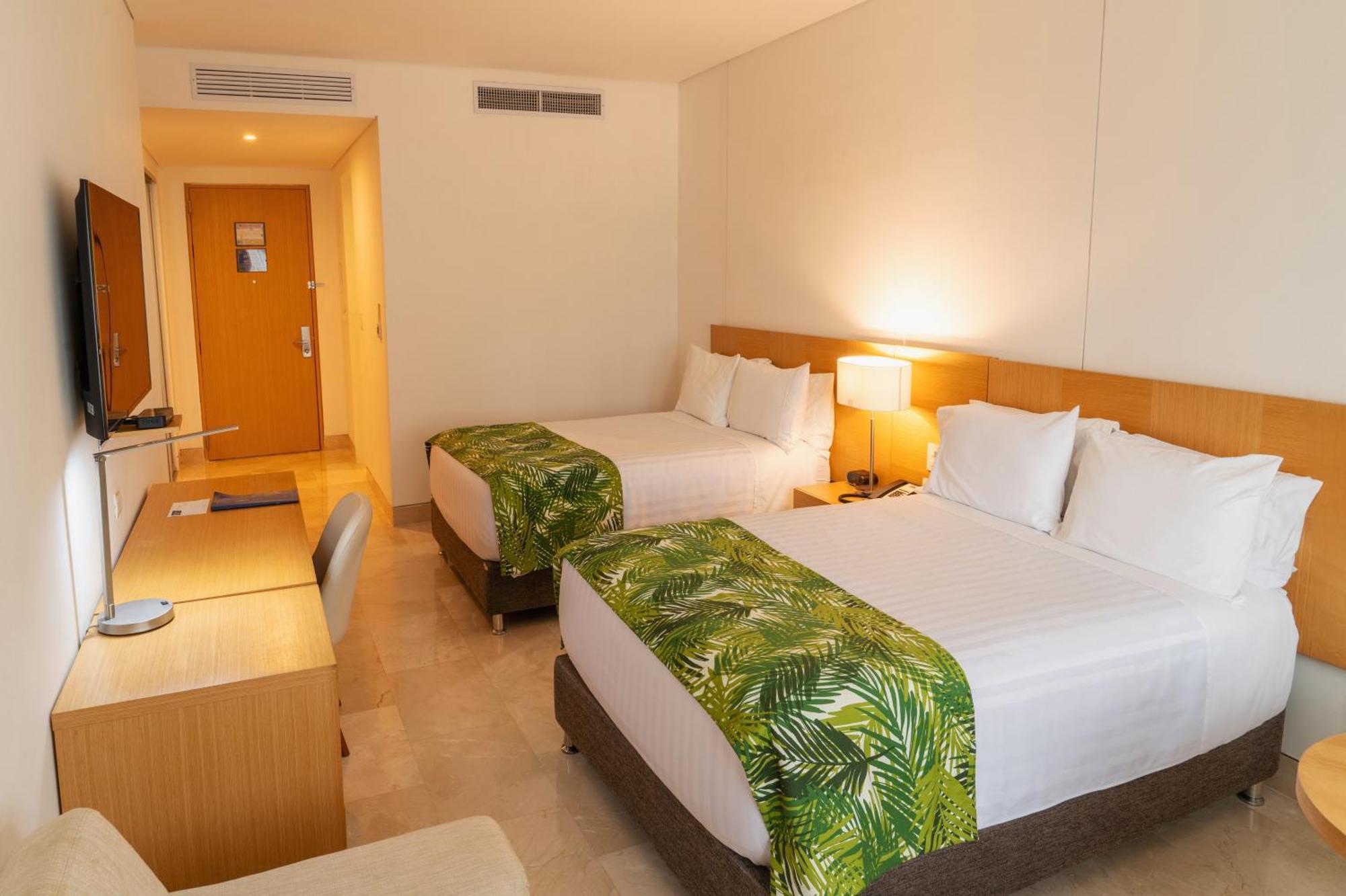 Hotel Dann Carlton Barranquilla Y Centro De Convenciones Екстериор снимка A room at the Sheraton Waikiki
