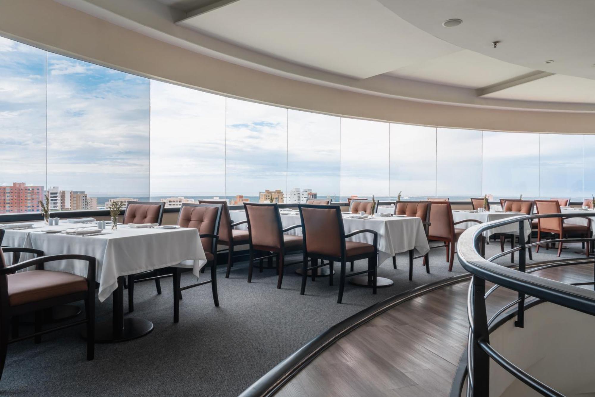 Hotel Dann Carlton Barranquilla Y Centro De Convenciones Екстериор снимка The restaurant