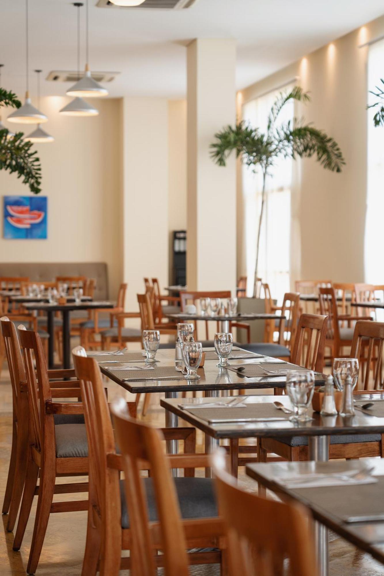 Hotel Dann Carlton Barranquilla Y Centro De Convenciones Екстериор снимка Restaurant