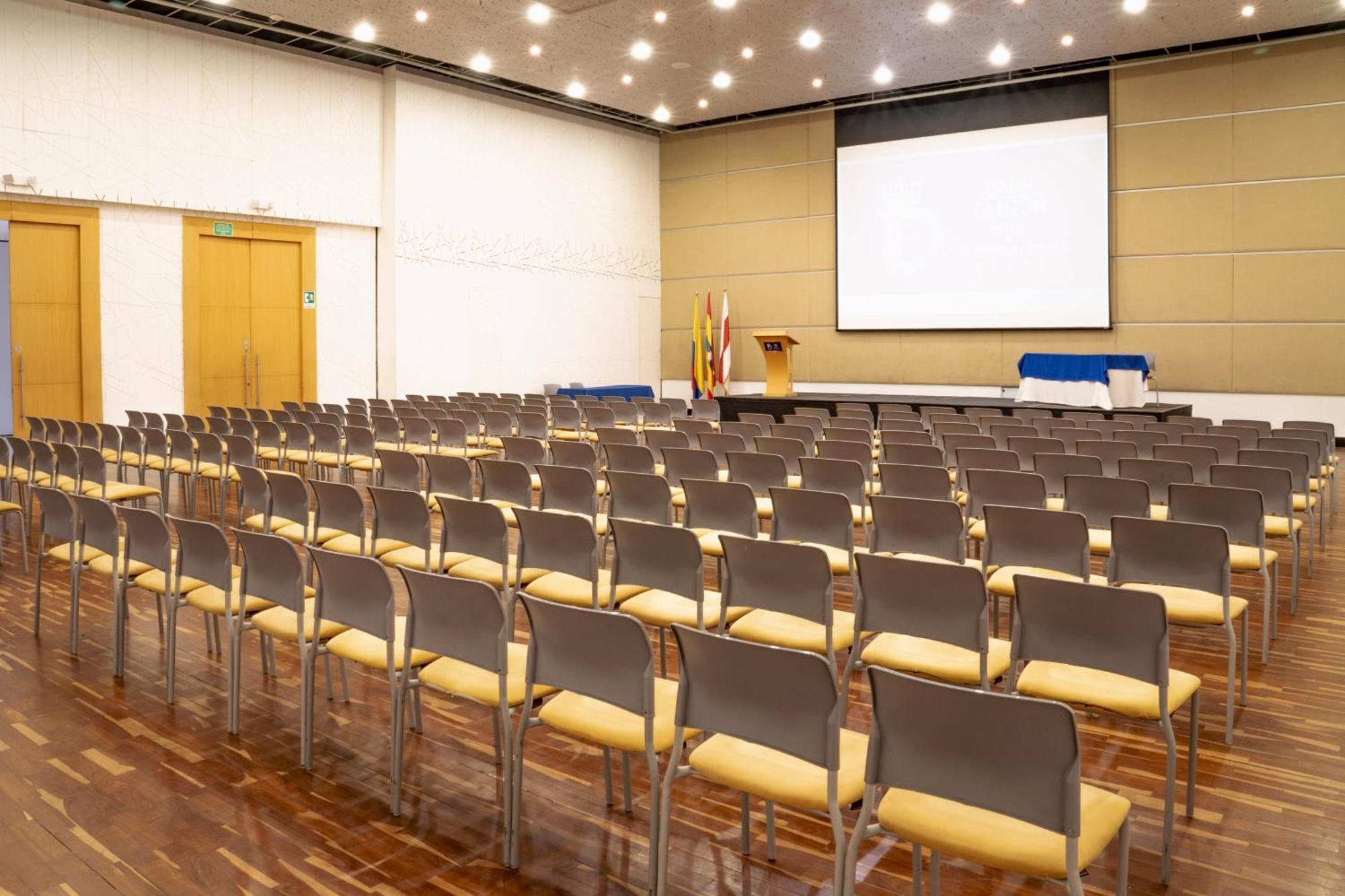 Hotel Dann Carlton Barranquilla Y Centro De Convenciones Екстериор снимка Auditorium