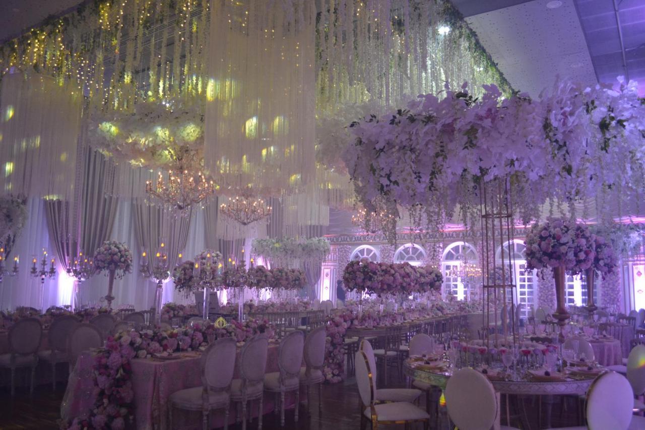 Hotel Dann Carlton Barranquilla Y Centro De Convenciones Екстериор снимка The interior of the ballroom